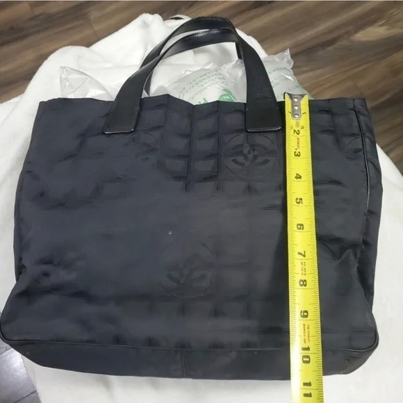 Authentic Vintage Chanel New Travel Line Tote Bag - Picture 13 of 14
